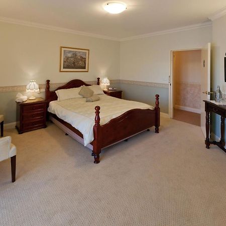 Plumes Boutique Bed & Breakfast Tamworth Eksteriør billede