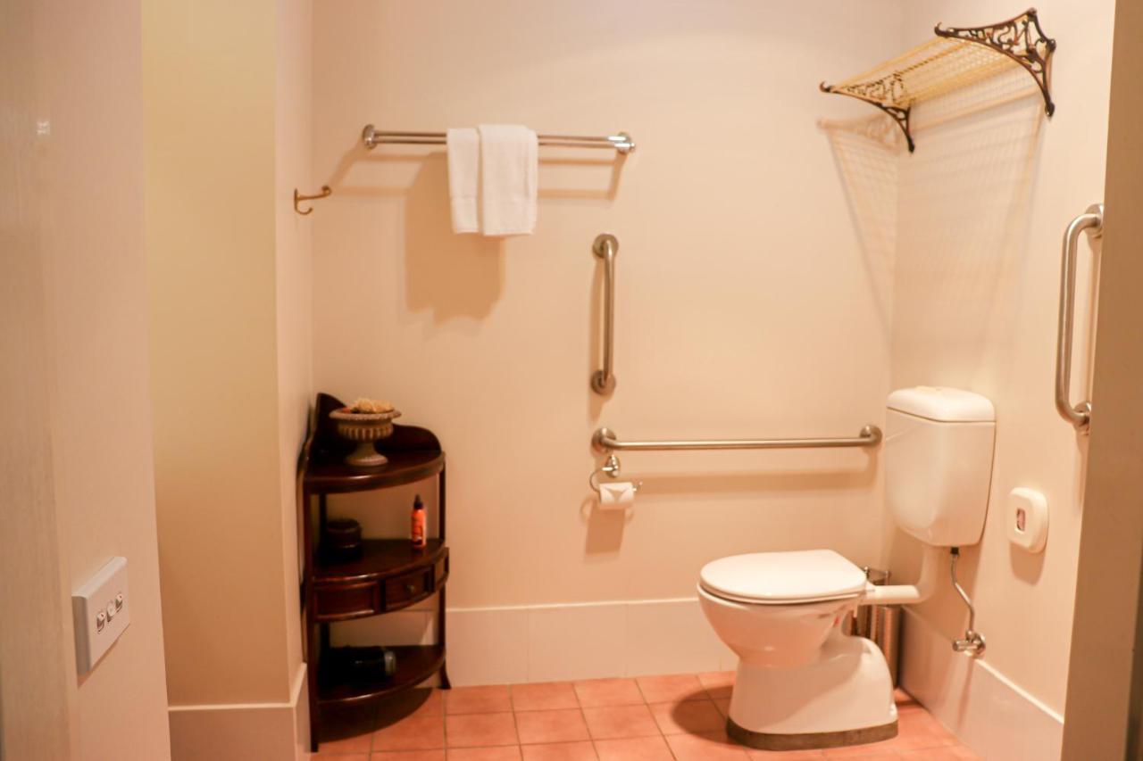 Plumes Boutique Bed & Breakfast Tamworth Eksteriør billede