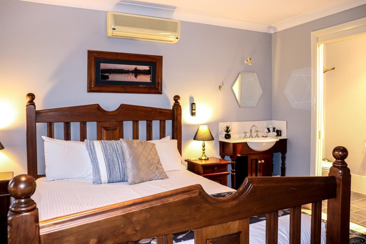 Plumes Boutique Bed & Breakfast Tamworth Eksteriør billede
